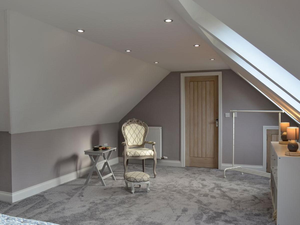 Torcross Barn Villa Tarbolton Exterior photo